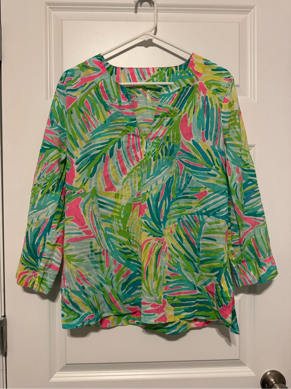 Lilly Pulitzer Amelia Island Tunic Tropical Leaf Shirt Top Size Medium Cotton